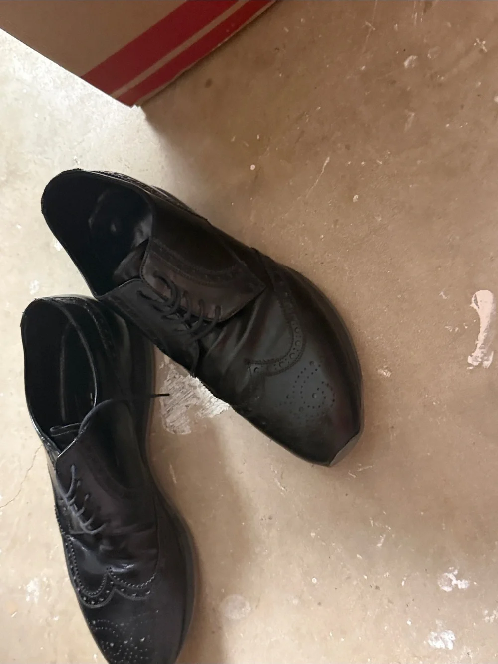 Classic Men's Black Wingtip Dress Shoes